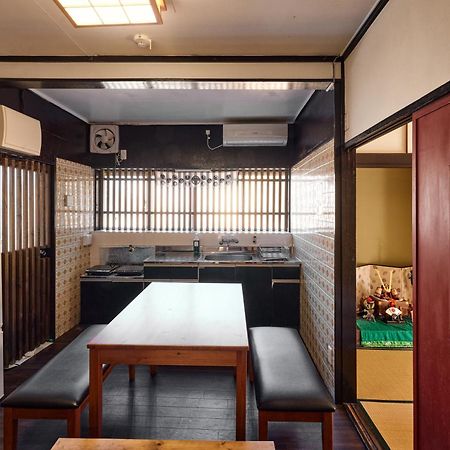 Villa Hakone Kabuto 古民家旅館 150平米 バス停迄一分 準天然温泉 最大12名 Bagian luar foto