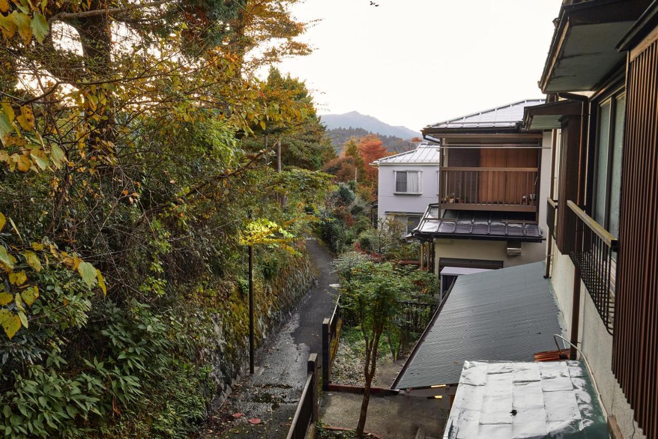 Villa Hakone Kabuto 古民家旅館 150平米 バス停迄一分 準天然温泉 最大12名 Bagian luar foto