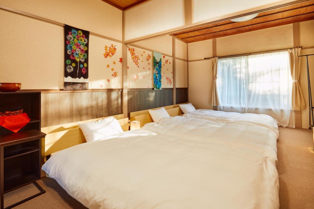 Villa Hakone Kabuto 古民家旅館 150平米 バス停迄一分 準天然温泉 最大12名 Bagian luar foto