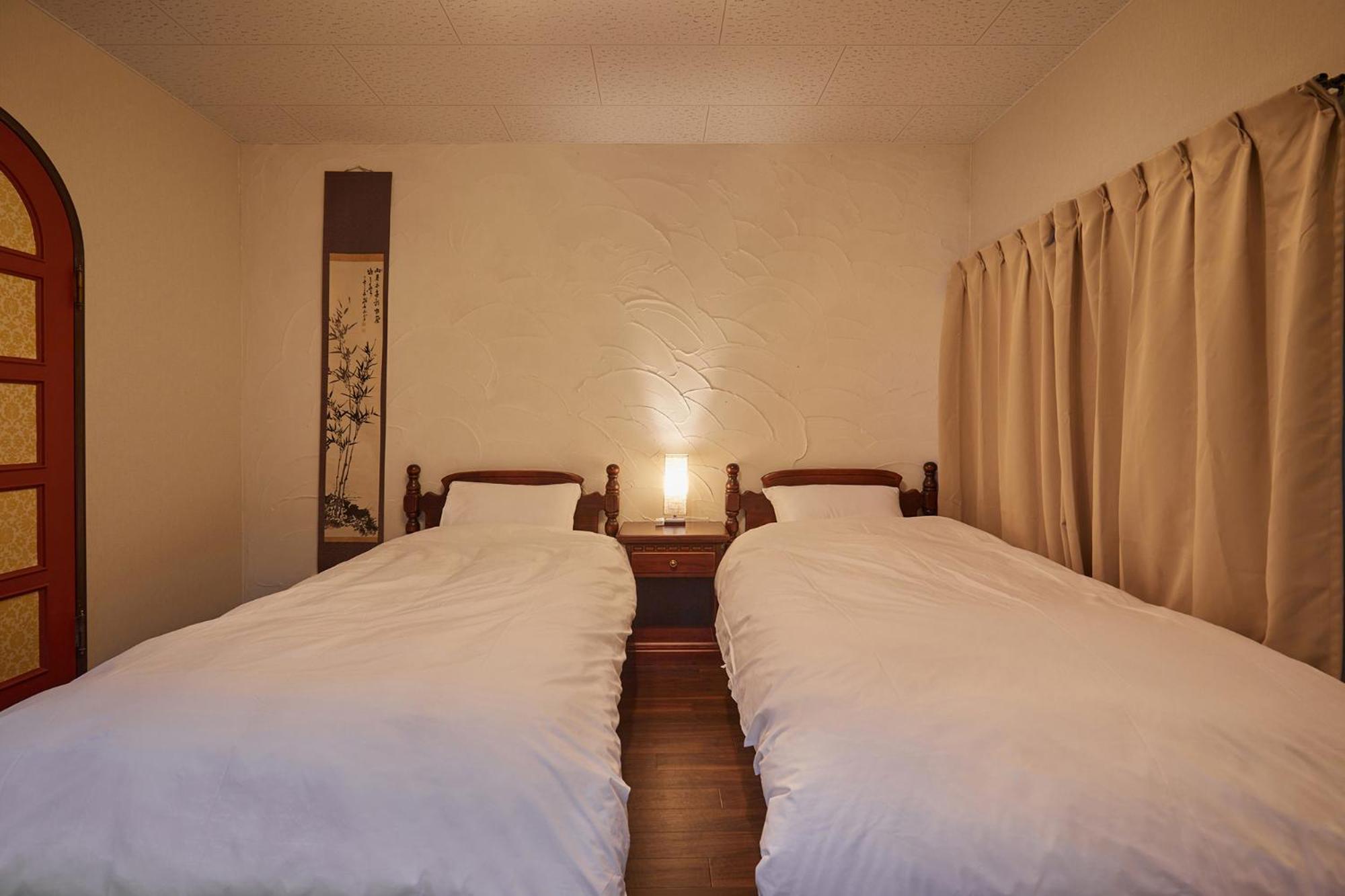 Villa Hakone Kabuto 古民家旅館 150平米 バス停迄一分 準天然温泉 最大12名 Bagian luar foto